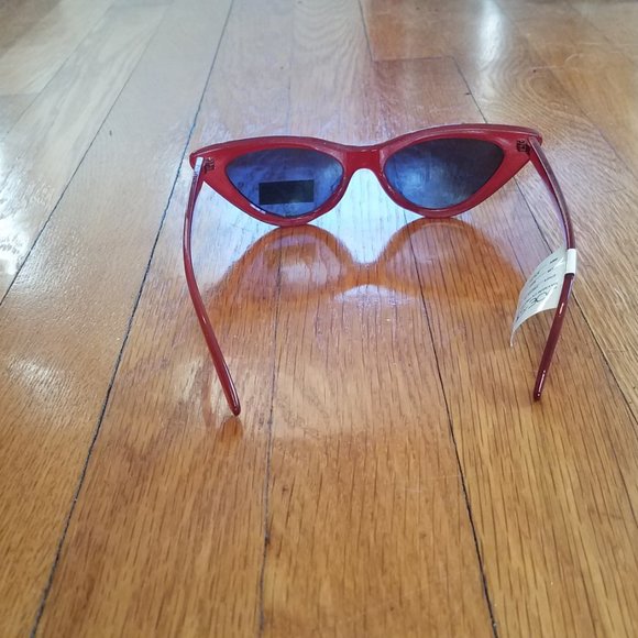 New Joe\'s Maximum UV Protection Red Cat Eye Sunglasses Style# JJ605670 main image 4